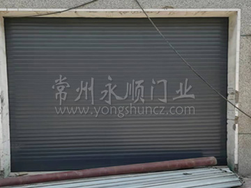 車(chē)庫(kù)門(mén)2